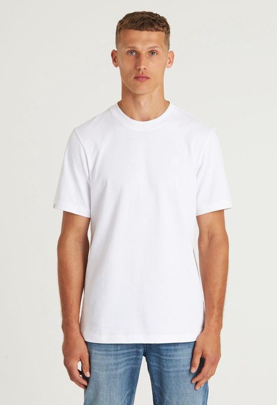 Chasin' - Brace - T-shirt - Zwart - 100% Biologisch Katoen