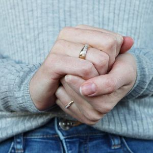 Lucardi Dames Ring met 18 diamanten 0,08ct - Ring - Cadeau voor vrouwen - 14 Karaat Goud - Geelgoud