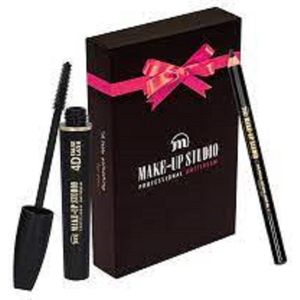 Make-up Studio - Brush Cleansing Balm + Scrubber - Penseelreiniger - Brush Soap - Make-up kwasten reiniger