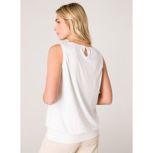 Base Level Top Yasmin Wit