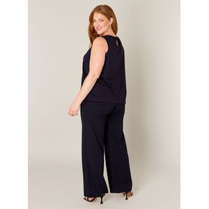 Base Level Curvy Mouwloze Top Yasmina Donkerblauw