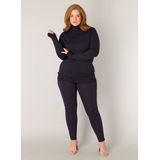 Base Level Curvy Trui Yuena Donkerblauw