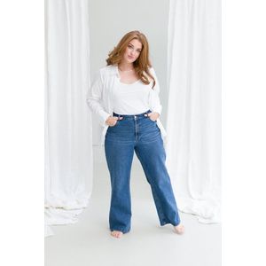 BASE LEVEL CURVY - Amylia Bottoms - Mid Blue - Jeans