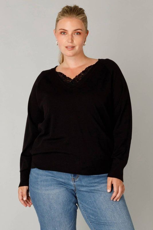 Yest Curve - Pullover - Zwart - Fijn Gebreid