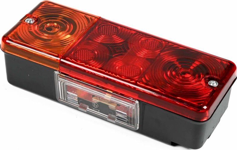 Benson Driekamer aanhangwagen achterlicht - 210 x 83 mm - universeel links/rechts - ECE goedgekeurd