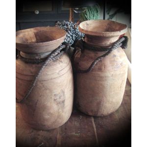 Oude nepalese kruik M met touw