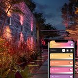 Philips Hue Appear Wandlamp voor Buiten - Wit en Gekleurd licht - IP44 Waterbestendige Muurlamp - Buitenverlichting - Verbind met Hue Bluetooth of Bridge - Werkt met Alexa en Google