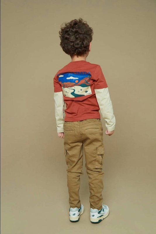 Sturdy - Chasing Trails - Longsleeve - Donker Oranje/Ecru