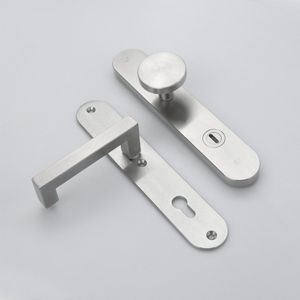 MASSIEF RVS Tzunali Deurbeslag. Model MINHO SKG*** BREED T=15/5 VKTB (kerntrek) PC92 BUITEN KNOP TORRES; BINNEN KRUK LEIRIA