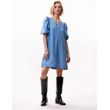 Catwalk Junkie - Denim Jurk - Blauw - Tencel - Pofmouwen en Veter Detail
