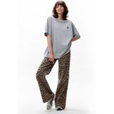 Catwalk Junkie - Oversized Graphic T-shirt - Grijs - Dames - Biologisch Katoen