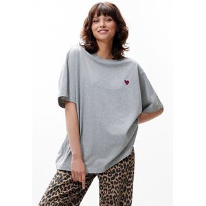 Catwalk Junkie - Oversized Grafisch T-shirt - Grijs - Dames - Katoen
