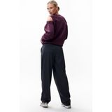 2503020608 - Graphic Sweater - Winetasting - Raglan met Open Schouders