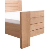 Goossens Bedframe Aberson, 180 x 210 cm met hoog voetbord