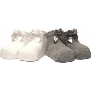 iN ControL 4pack newborn sokjes met satijnen strikje wit/grijs