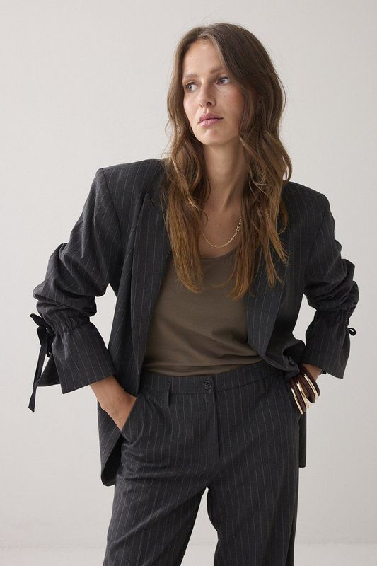 1s1263-12258 - Boyfriend Blazer - Anthracite - Krijtstreep