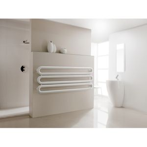 Designradiator instamat tubone-h 67x150x14 cm incl. Aansluitset wit