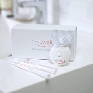Smilewell™ Tandenbleek set- Thuisgebruik - Natuurlijke ingrediënten - Pijnloze behandeling - Tot 8 tinten wittere tanden.