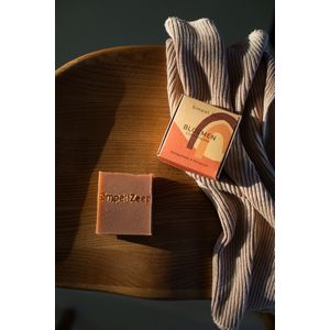 Vol Bloemen  ca. 110 gram Simpel Zeep