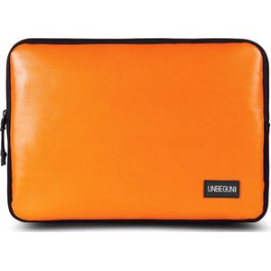 MacBook Pro 14 inch case (van gerecycled materiaal) - Oranje laptop sleeve/hoes voor de nieuwe MacBook Pro 14 inch M3/M2 (2023/2024)