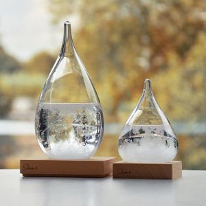 MikaMax - Stormglas - Weerglas - Barometer - Houten Standaard - Ø 8 x 11 cm