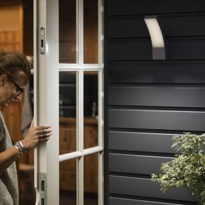 Philips myGarden - LED-Wandleuchte für den Außenbereich 24x8 cm, 4000 K, 12 W, Anthrazit 929003188401