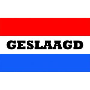 Geslaagd vlag met Nederlandse kleuren 150x90 cm - Enkelzijdig bedrukt, polyester materiaal