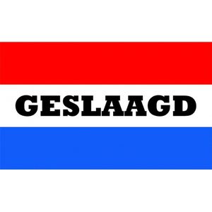 Geslaagd vlag met Nederlandse kleuren 150x90 cm - Enkelzijdig bedrukt, polyester materiaal