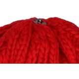 Gebreide kabel wintermuts rood met pompon voor dames