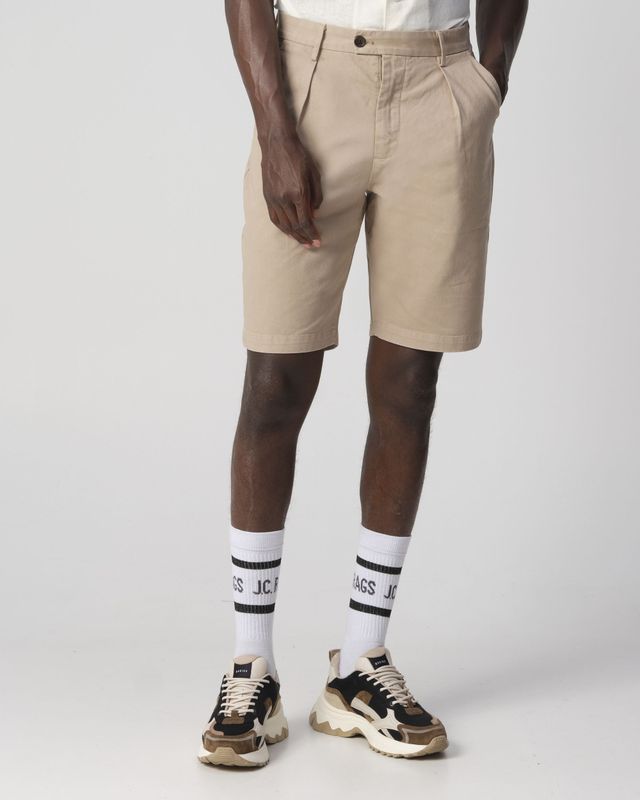 J.C. Rags short raheel