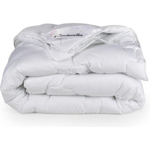 Cinderella Mellow - Anti-allergie Dekbed 4-seizoenen - Zomerdekbed & Winterdekbed - 2 Persoons - 240x220 cm