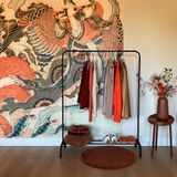 QUVIO Kledingrek met leggedeelte voor schoenen / Hoogte 150cm / Kledingstandaard met schoenenrek - Zwart