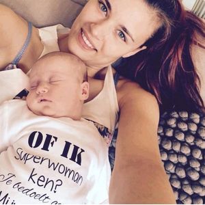 Rompertje Of ik superwoman ken? Je bedoelt gewoon mijn mama! | Lange mouw | wit | maat 50/56 | cadeau zwangerschap aankondiging mama’s liefste knuffel worden voor verjaardag of eerste Moederdag cadeautje baby kind liefste jongen meisje unisex