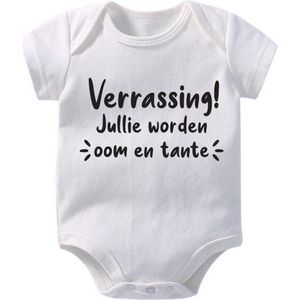 Hospitrix Baby Rompertje met Tekst Verrassing! Jullie worden oom en tante | Korte Mouw | Cadeau voor Zwangerschap | Bekendmaking | Aankondiging Baby | Aanstaande Moeder | Moederdag