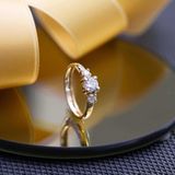 Lucardi Dames Ring - 3 Zirkonia Stenen - 14 Karaat Geelgoud