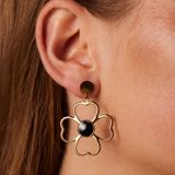 Lucardi - Oorbellen Bloem Open Bewerkt Zwart - Oorbellen - Staal - Goudkleurig