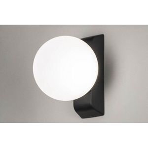 Retro buitenlamp / tuinlamp / badkamerlamp, voorzien van led en afdichtingsklasse: IP54.