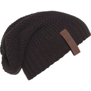 Knit Factory Coco Gebreide Muts Heren & Dames - Sloppy Beanie hat - Donkerbruin - Warme Wintermuts - Unisex - One Size