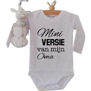 Baby Rompertje met tekst hoera bekendmaking zwangerschap Mini versie van mijn oma  | Lange mouw | wit | maat 50/56