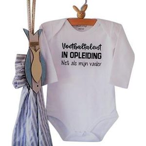 Baby Rompertje met tekst Voetbaltalent in opleiding net als mijn vader | Lange mouw | wit | maat 86/92