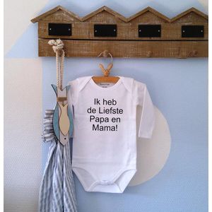Baby Rompertje met tekst Ik heb de liefste papa en mama | Lange mouw | wit | maat 50/56