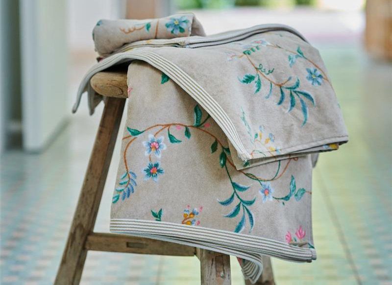Pip Studio - Les Fleurs - Gastendoek - Khaki - 30 x 50 cm