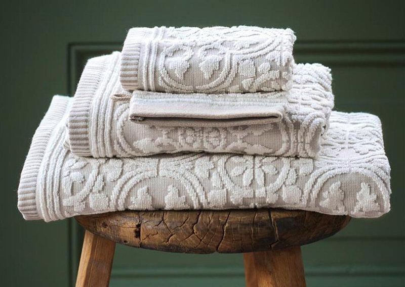 Pip Studio - Tile de Pip - Gastendoekje - Khaki - 30 x 50 cm - 100% Katoen Terry Velours