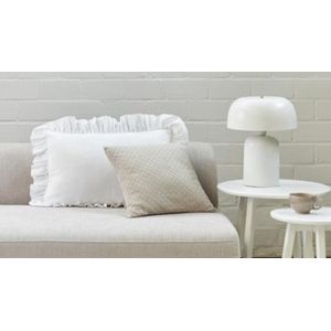 Sierkussen KAAT Amsterdam Faby White (40 x 60 cm)