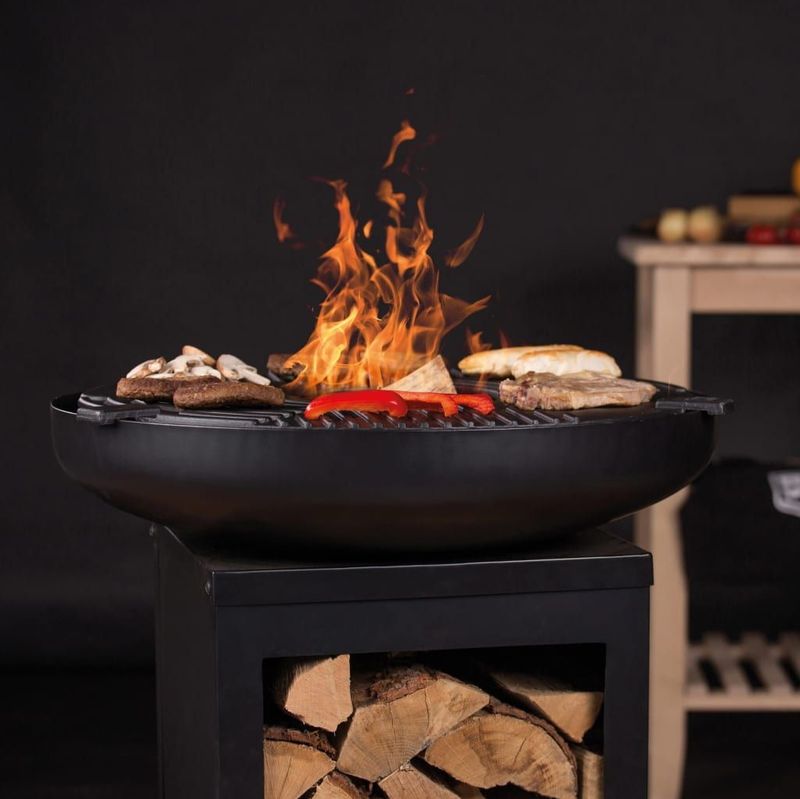 Barbecue Pallas mit Holzlager und gusseiserner Plancha - schwarz