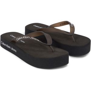 Calvin Klein Teenslippers BEACH SANDAL FLATFORM LOGO voor uitstapjes naar het strand