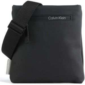 Calvin Klein, Tassen, Heren, Zwart, ONE Size, Polyester, Zwarte Rubberen Crossbody Tas