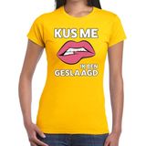 Kus me Ik ben Geslaagd t-shirt geel dames - feest shirts dames - geslaagden kleding