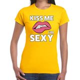 Kiss me I am sexy t-shirt geel dames - feest shirts dames