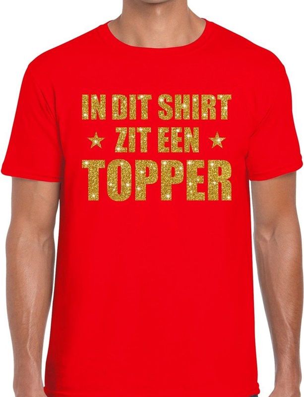 In dit shirt zit een Topper goud glitter tekst t-shirt rood voor heren - heren Toppers shirts